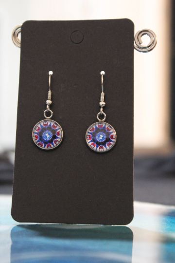 Dangling fashion earing